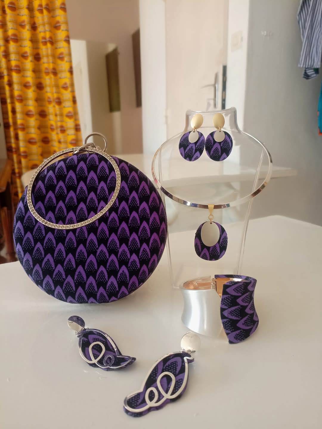 Wax lover _ Ensemble pochette glam's et boucles d'oreilles
